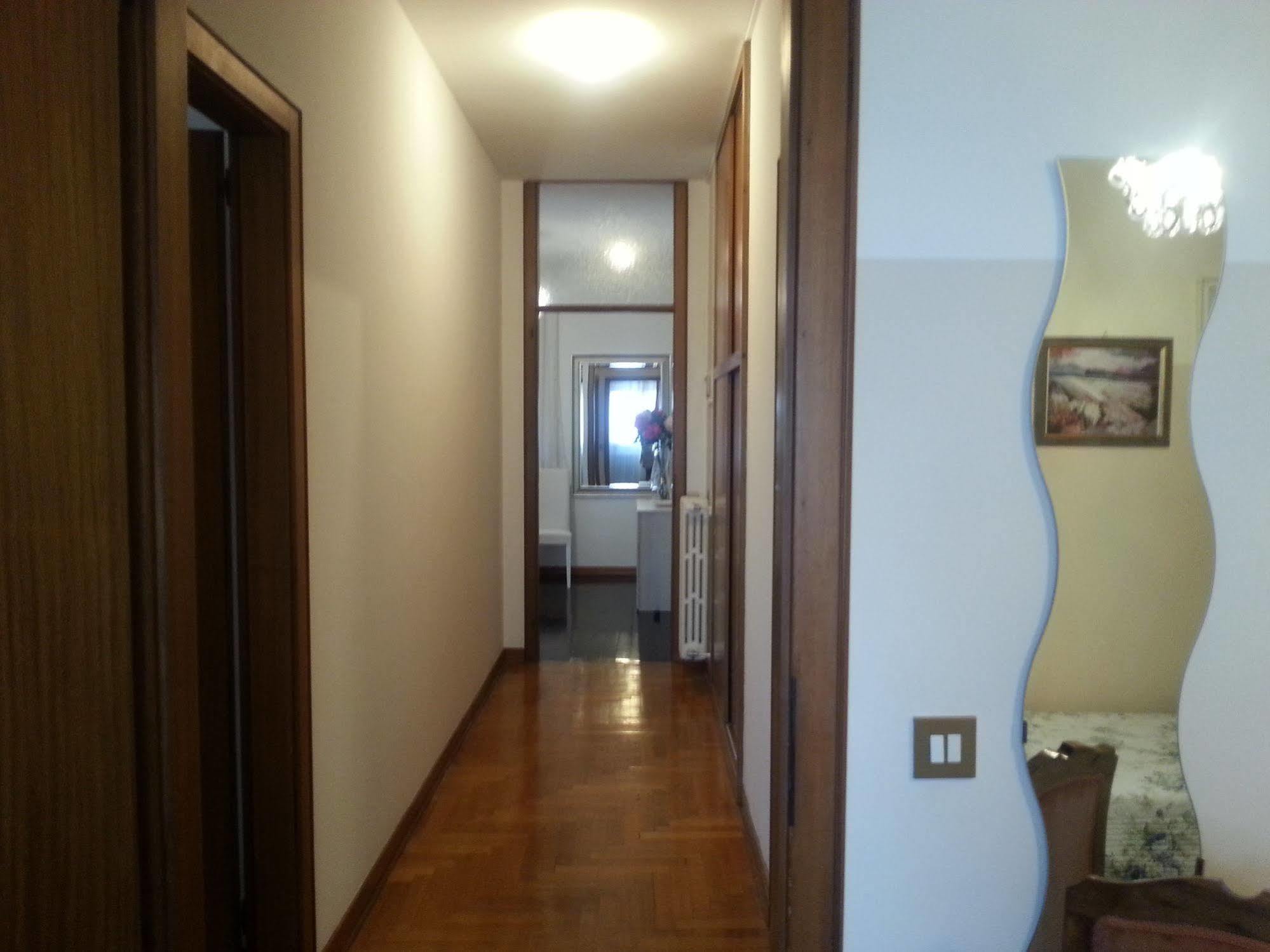 Appartamento Con 2 Camere E Garage Privato! Padova Bagian luar foto