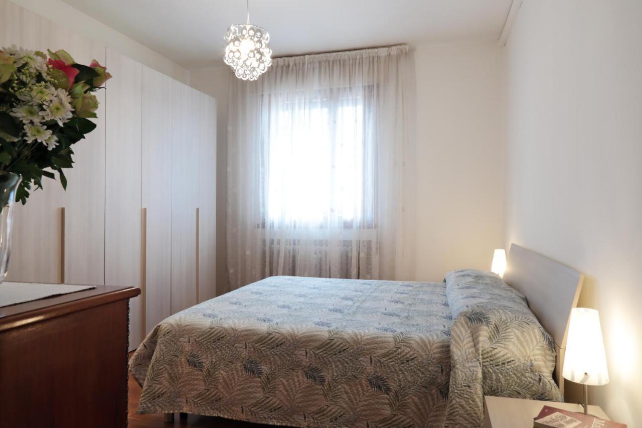 Appartamento Con 2 Camere E Garage Privato! Padova Bagian luar foto
